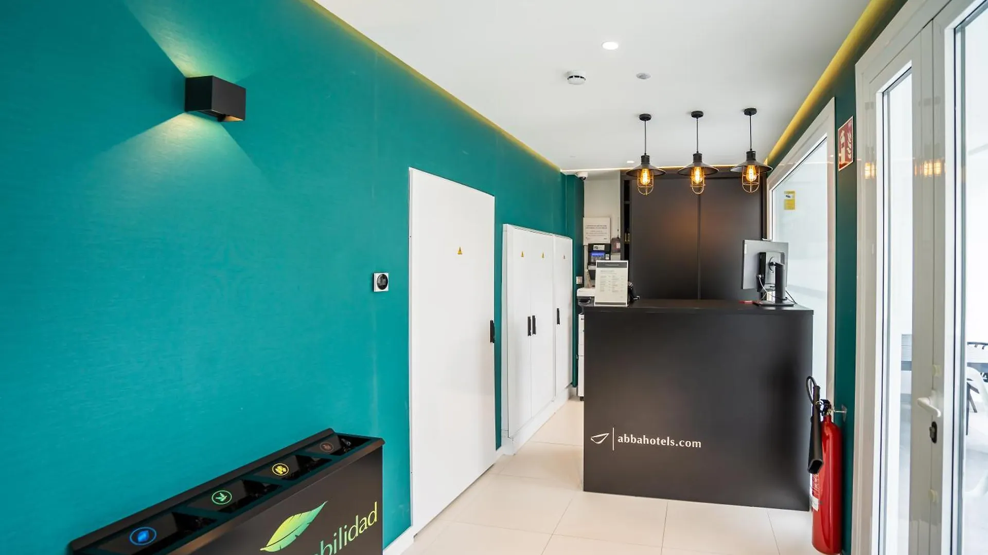 Abba Apartments Playa De Gros サン・セバスティアン アパートホテル
