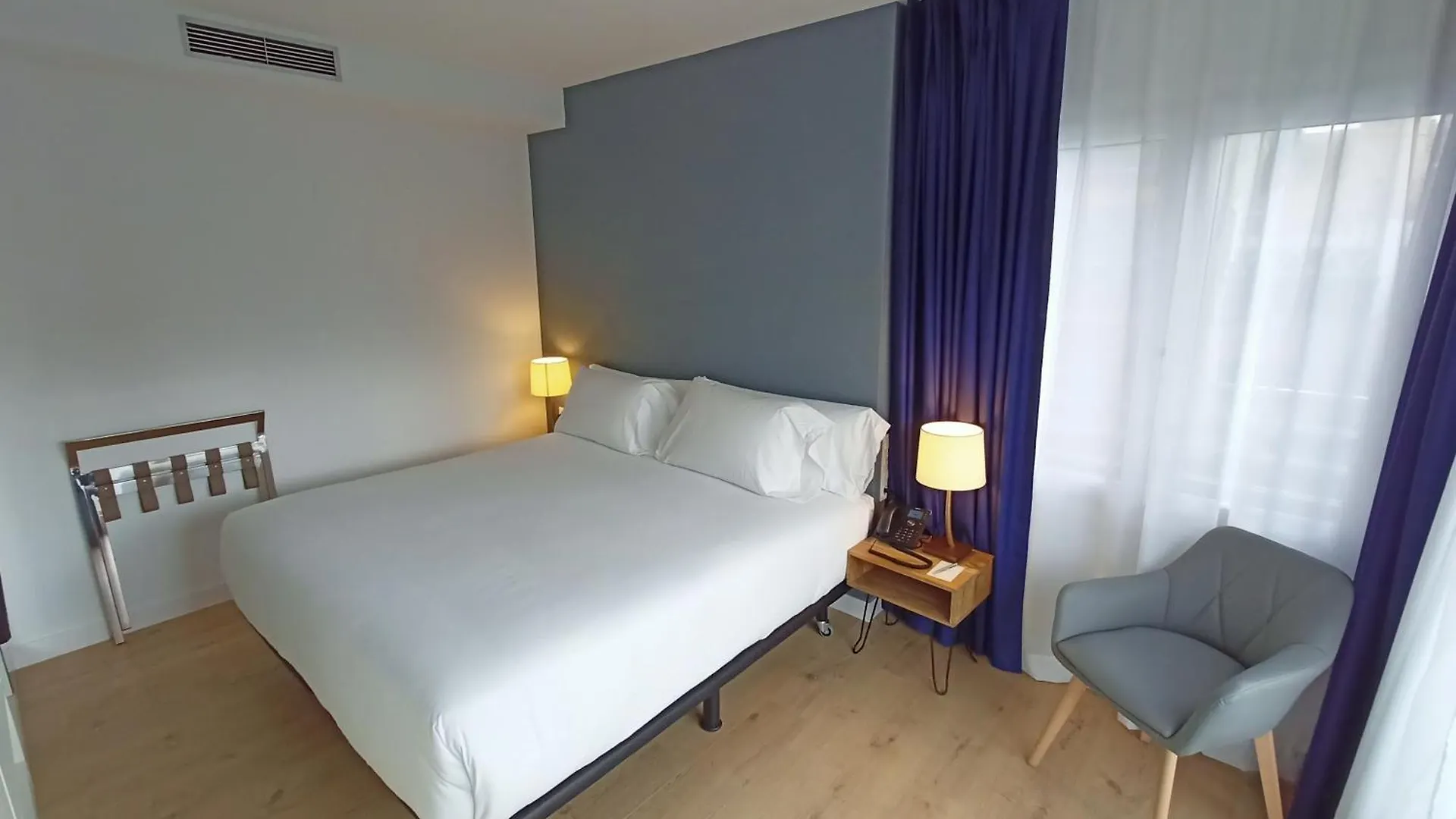 アパートホテル Abba Apartments Playa De Gros サン・セバスティアン