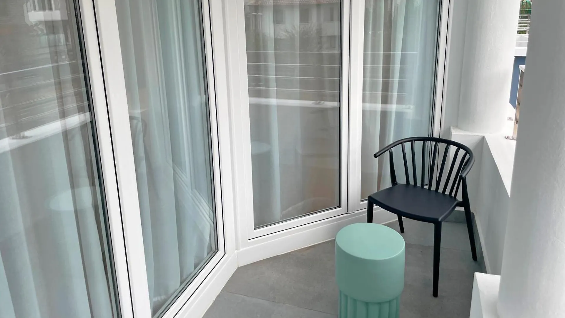 アパートホテル Abba Apartments Playa De Gros サン・セバスティアン スペイン